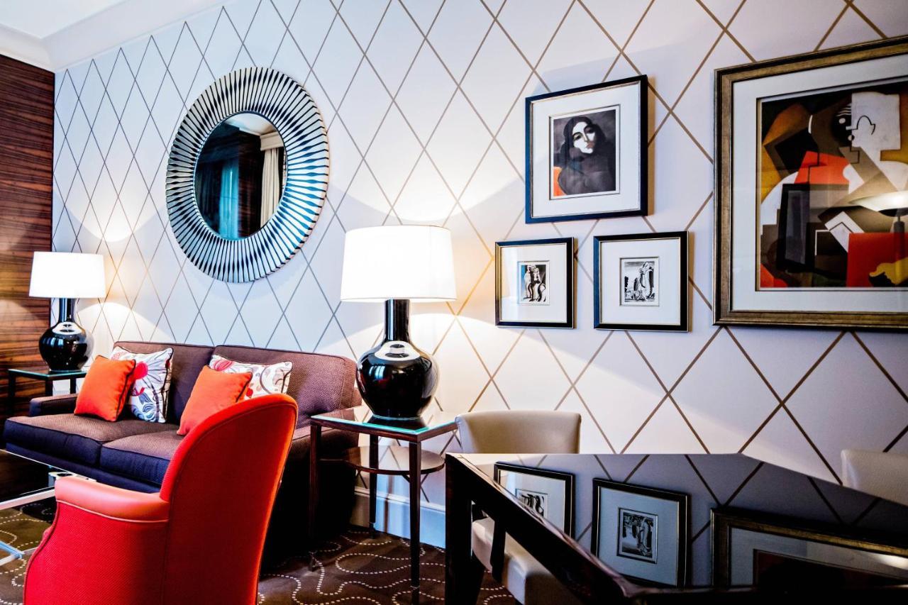 Prince De Galles, A Luxury Collection Hotel, Paris Exterior photo